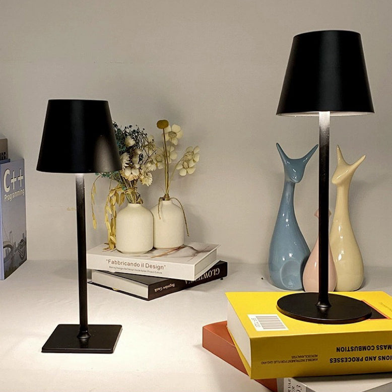 Nordic Iron Art Goblet Bar Atmosphere Table Lamp Dining Bar Bedhead, Bedroom, Office, Charging Table Decoration Table Lamp